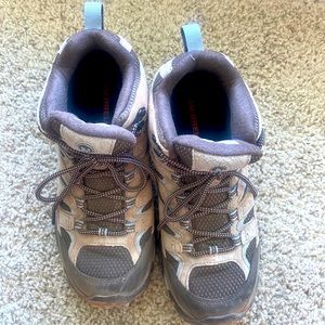 Brown MERRELL Size 10 Moab 2 hiking shoes